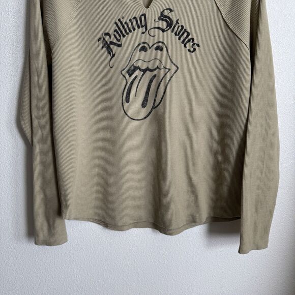 Lucky Brand Rolling Stones Top Womens Medium Brown Waffle Thermal Tongue Graphic - Picture 3 of 14